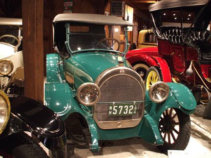 1916 Oldsmobile Model 44 Touring Car