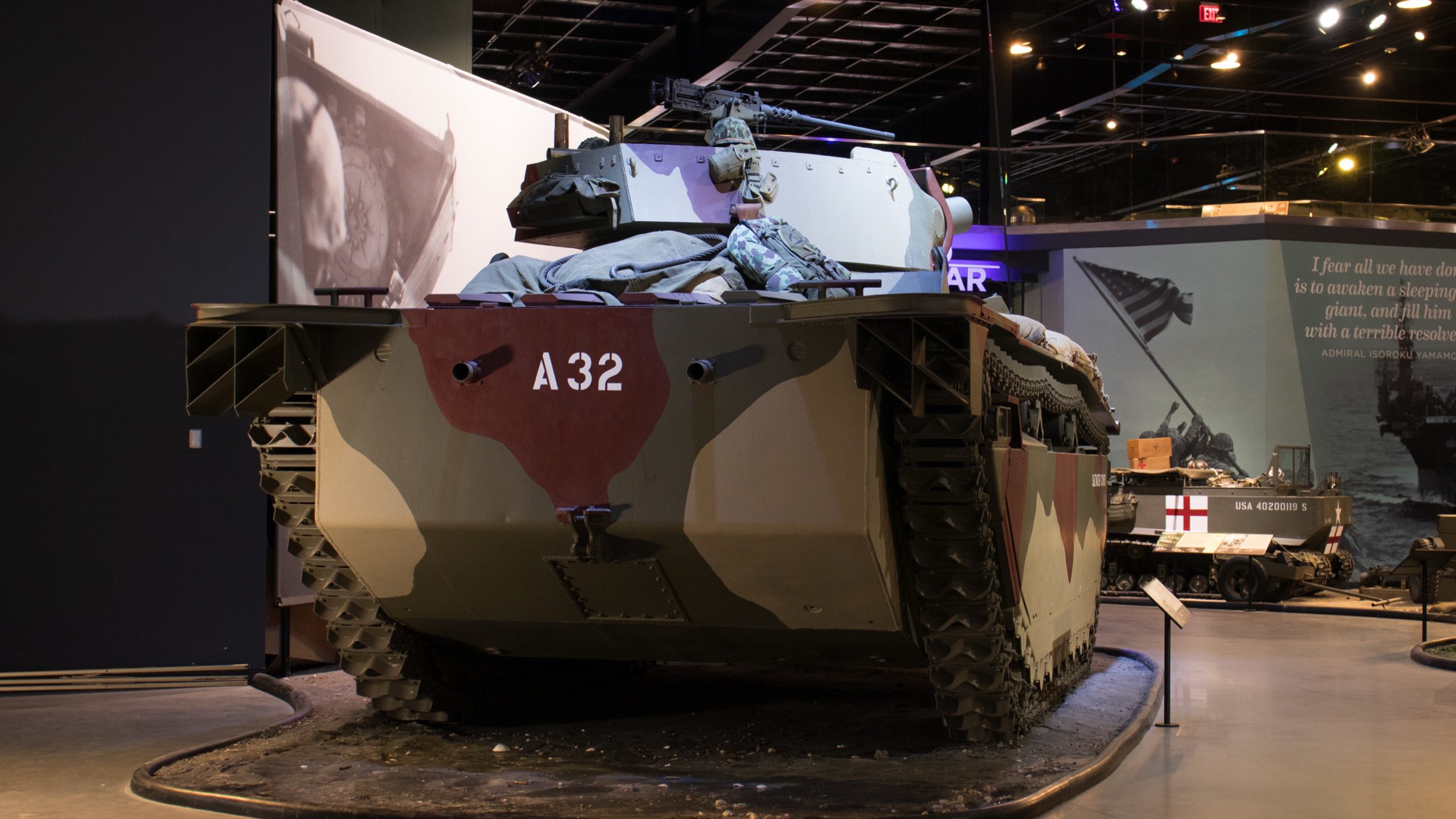 1944 LVT(A)-4 AMTANK, rear