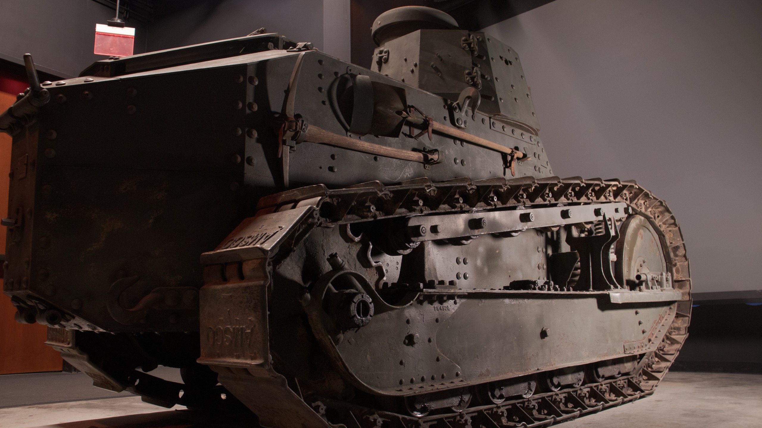 1917 M1917 (Renault FT), right track rear