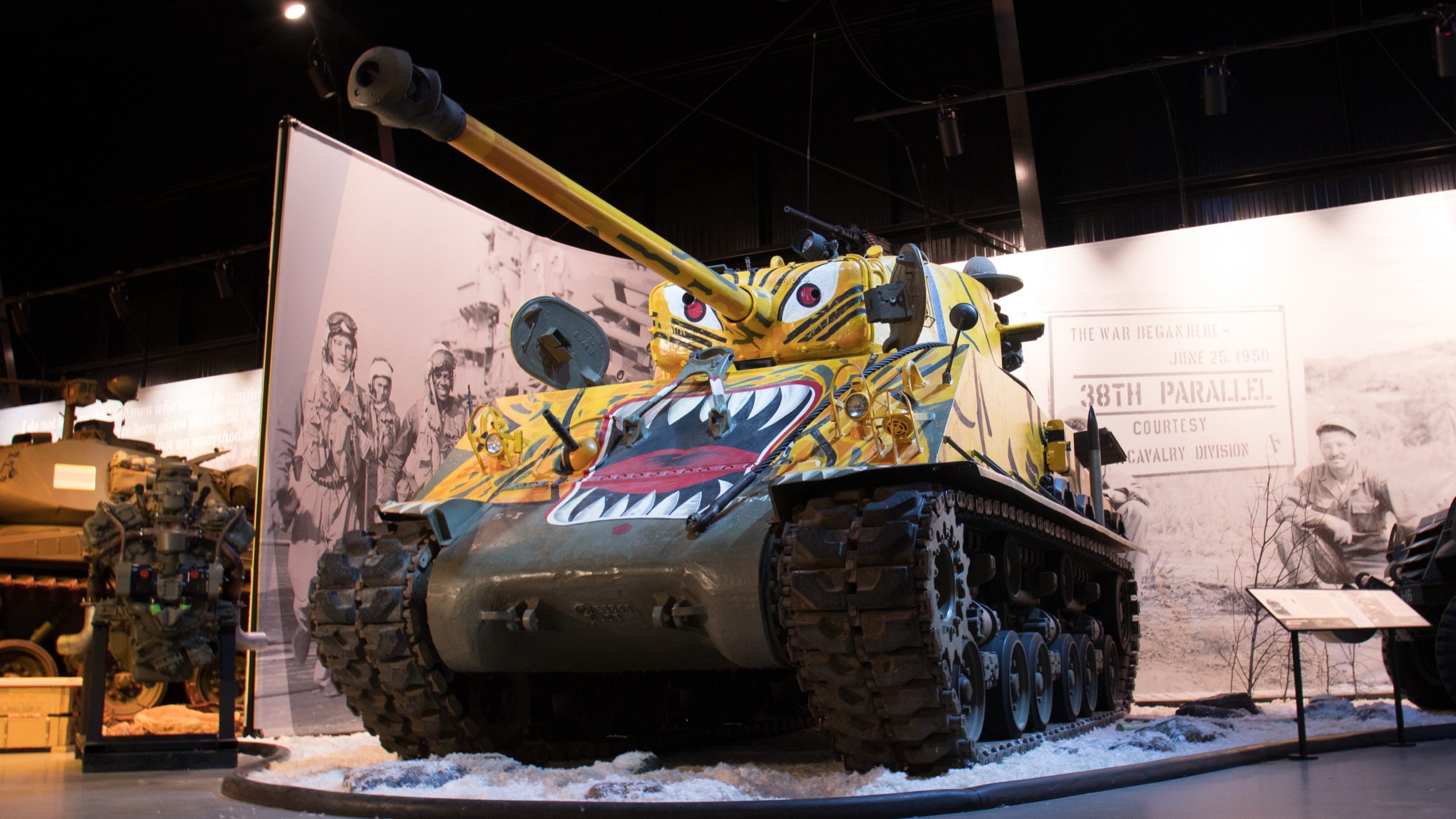 1945 M4A3(76)W HVSS (M4A3E8) Sherman, front