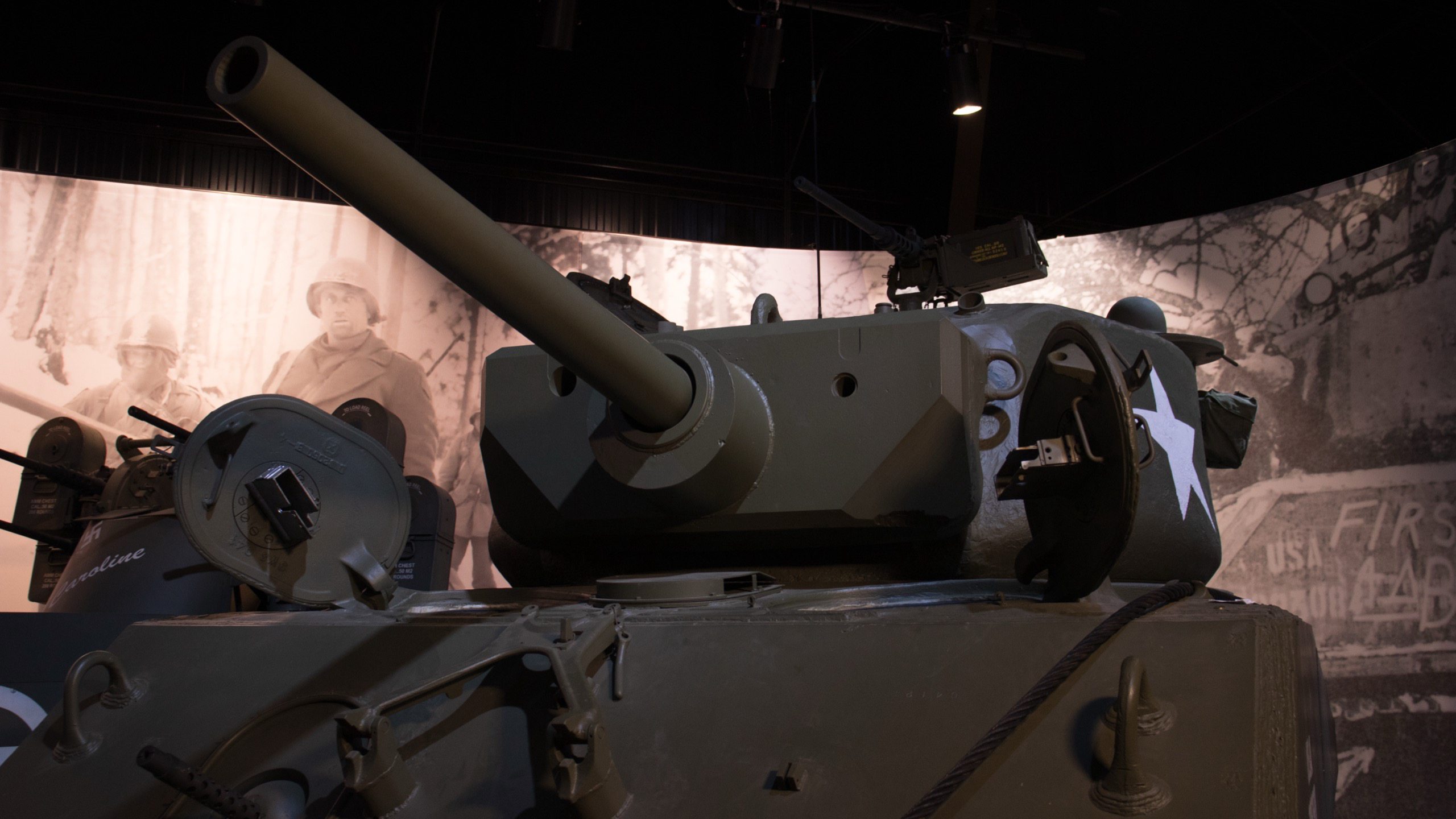 1944 M4A3E2 Sherman "Jumbo", turret