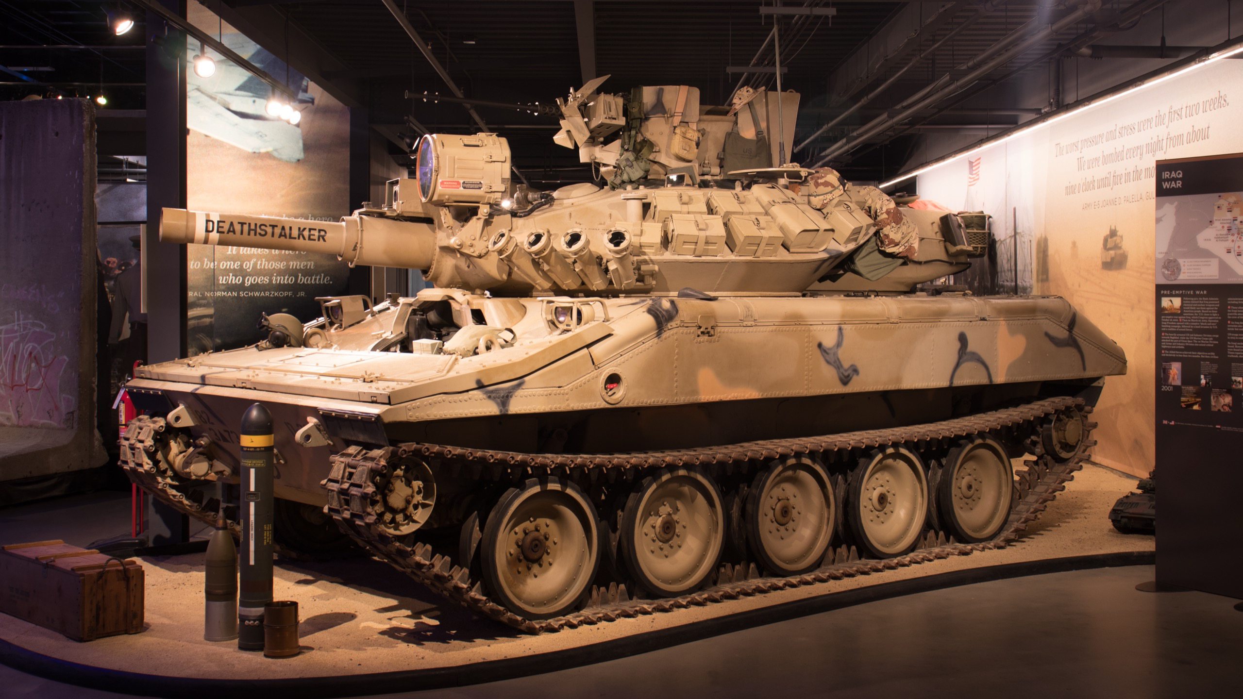 1970 M551 Sheridan, left side