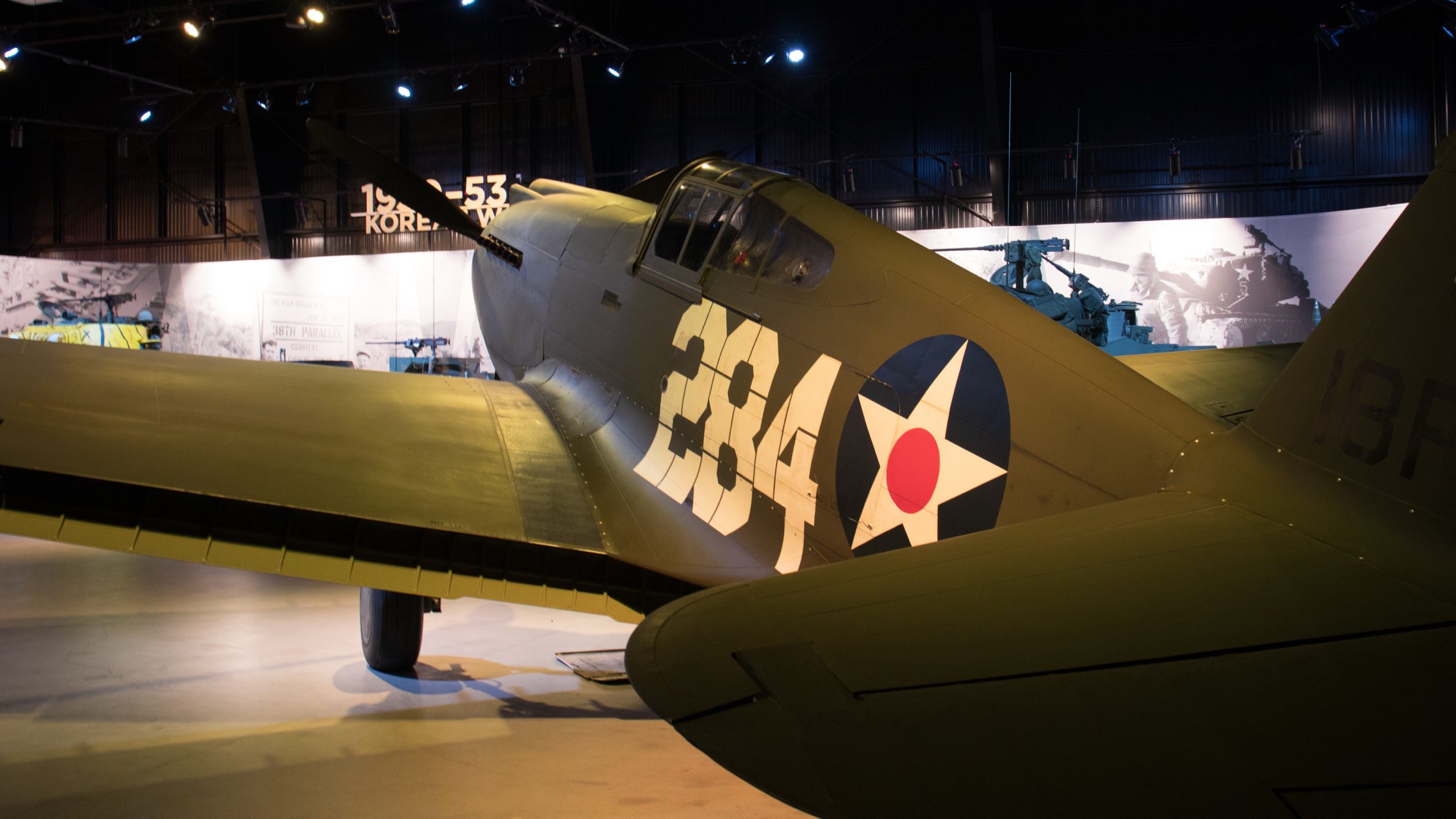1941 Curtiss-Wright P-40B Tomahawk "Pearl Harbor", rear left