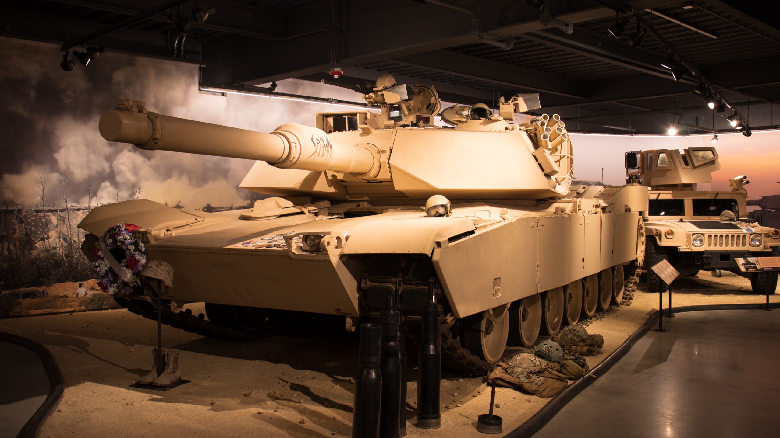 1990 M1A1 Abrams, front left