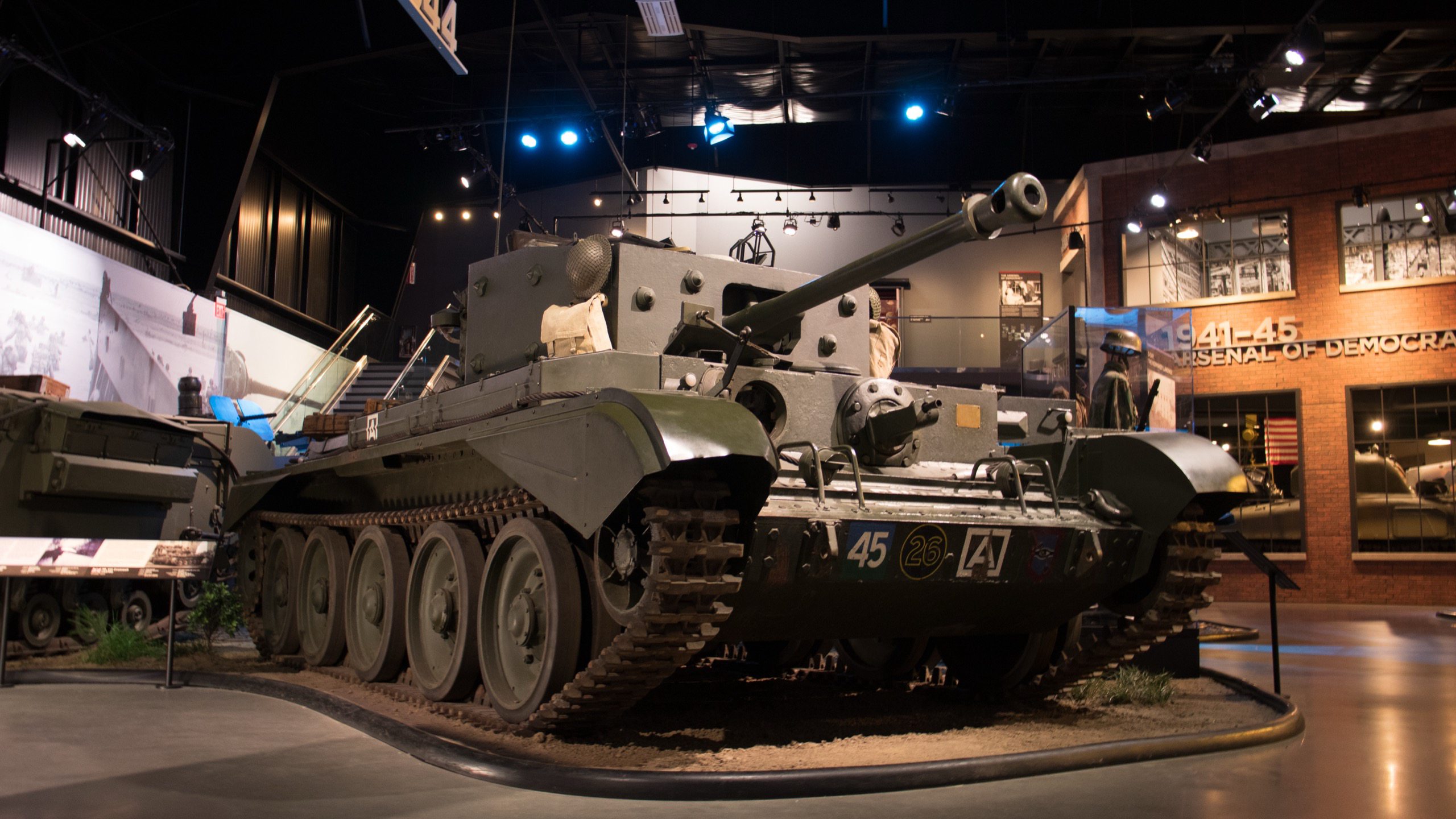 1944 Cromwell V (A27M), right side