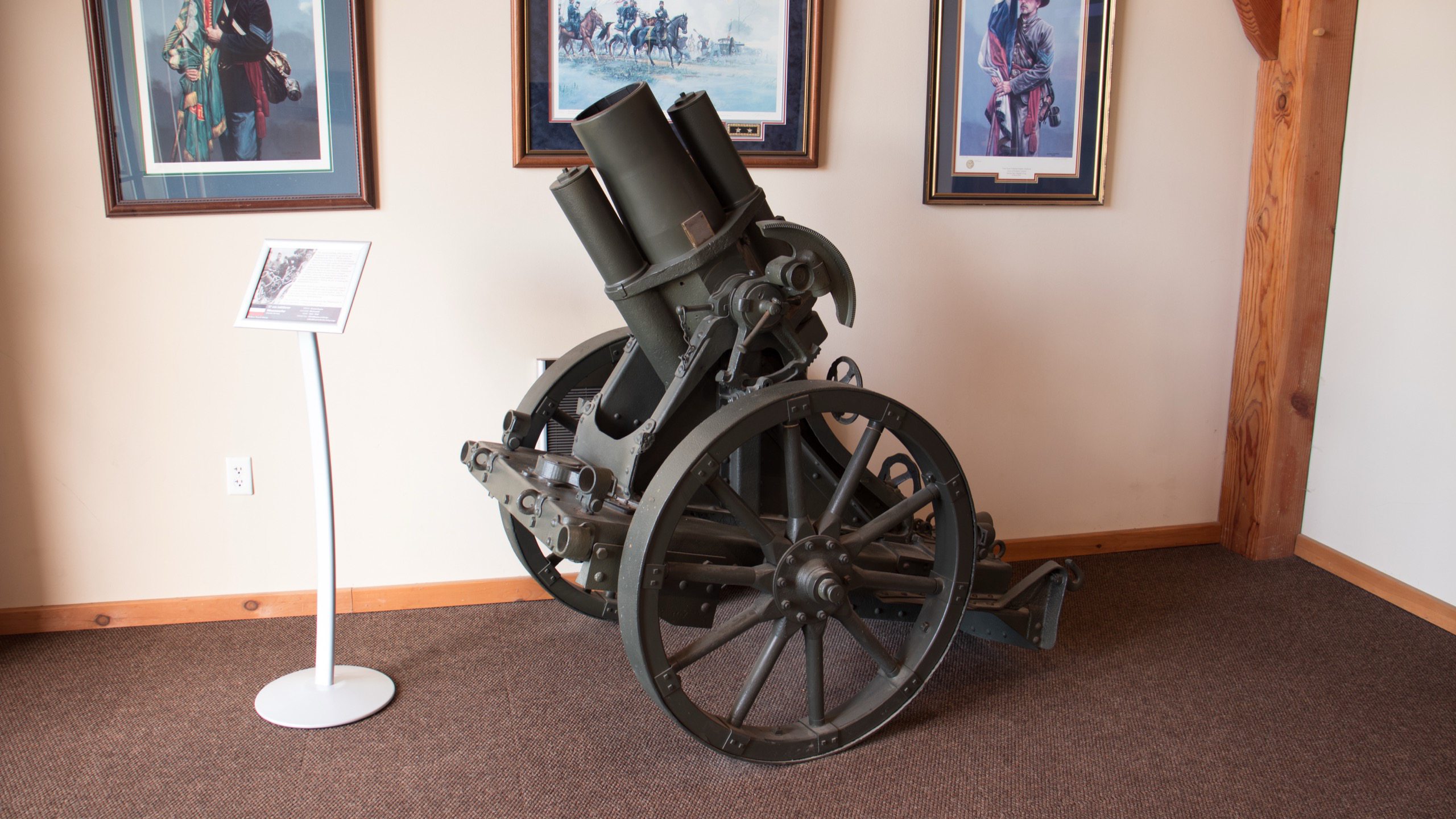 1915 17 cm Mittlerer Minenwerfer, hero image