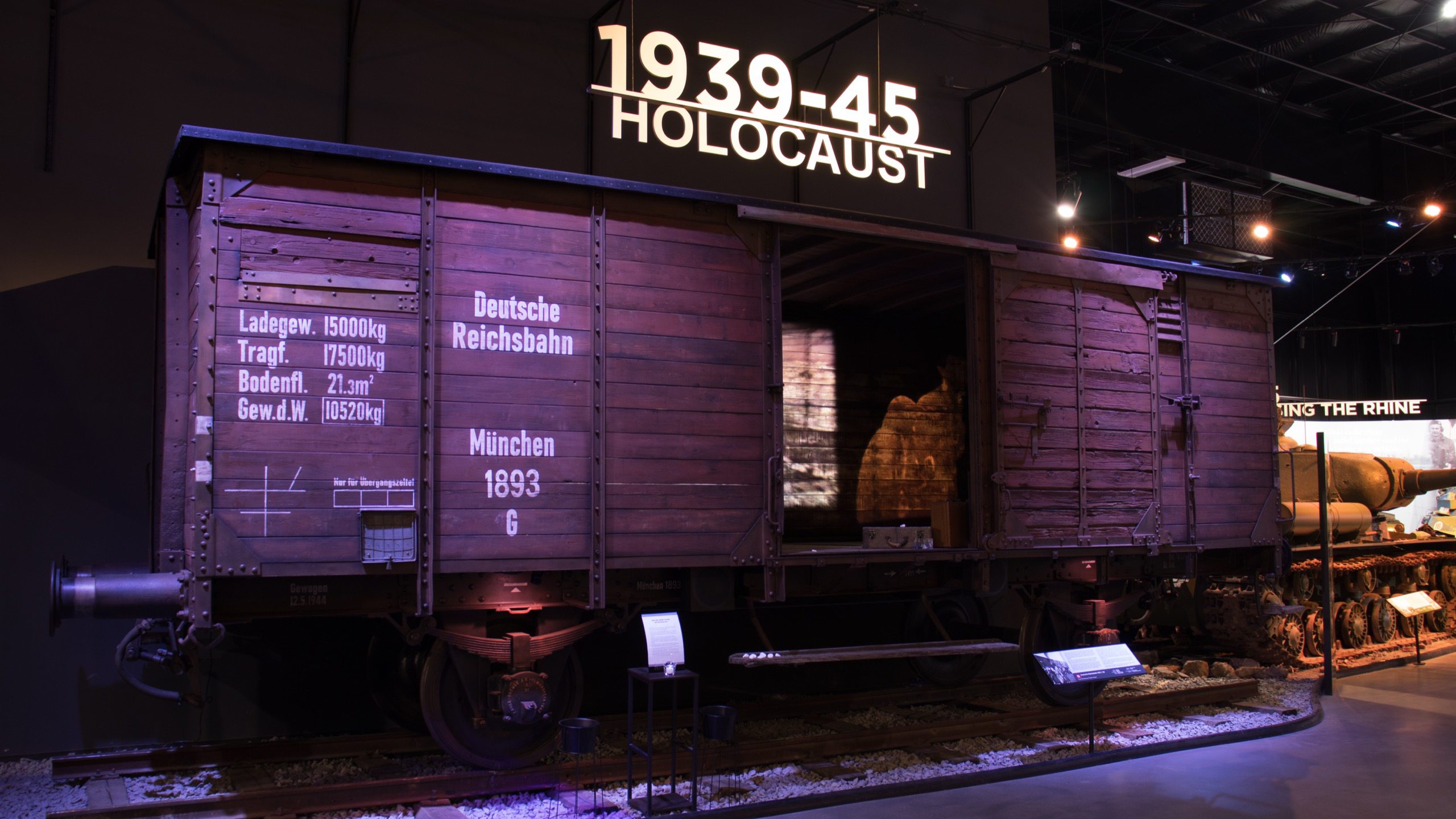 Deutches Reichsbahn Type G03 / A2 Covered Freight Wagon Rail Car