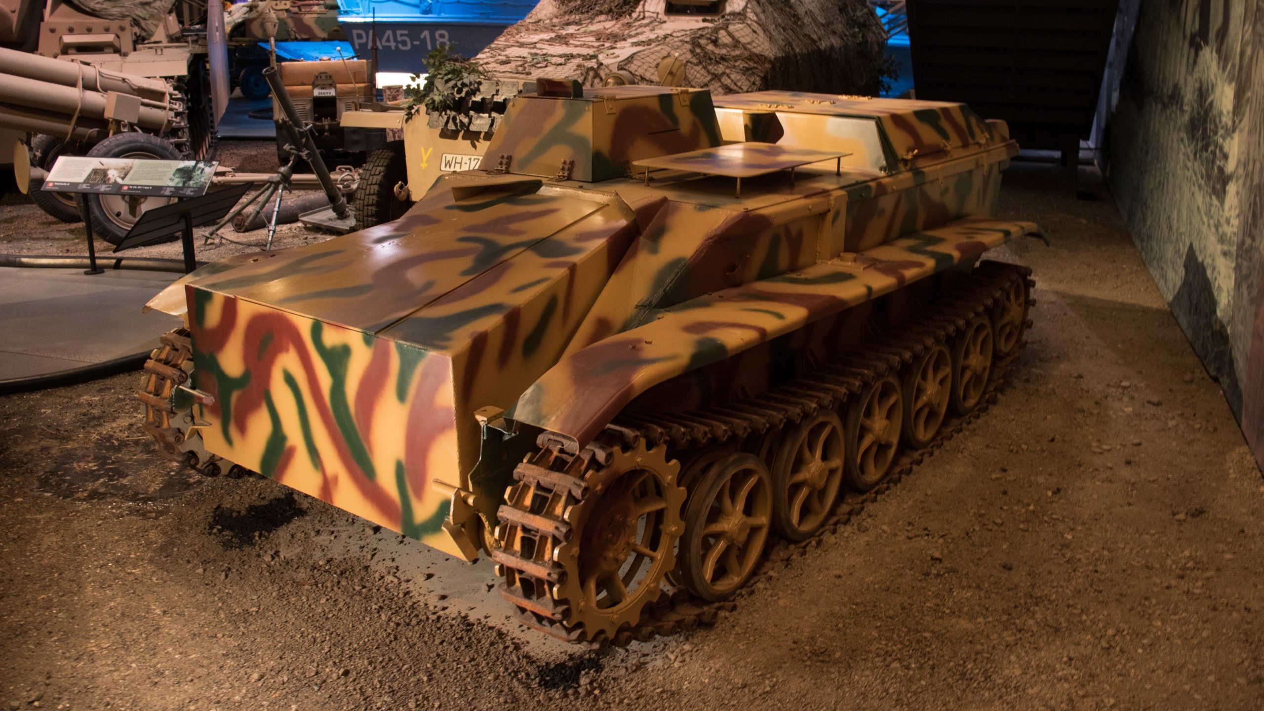 1943 Sd.Kfz. 301 Borgward IV Ausf. B, left side