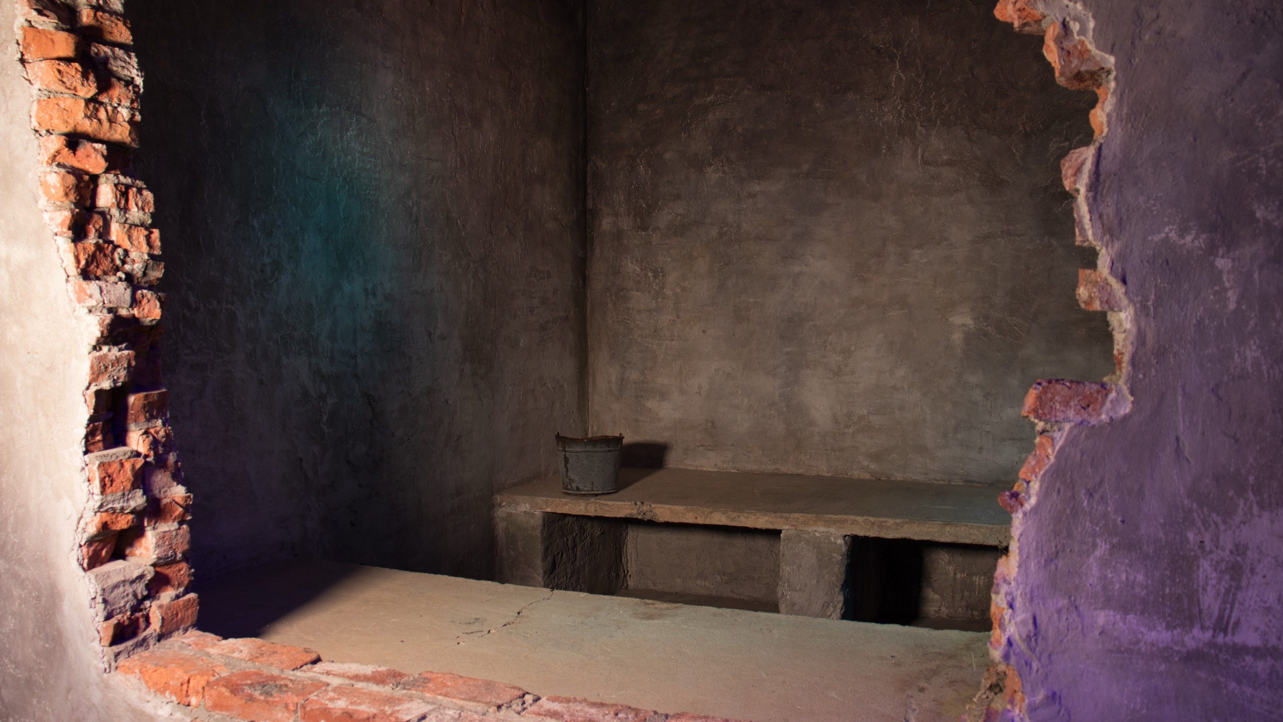 1896 H?a Lò Prison - Original "Hanoi Hilton" POW Cell, cell