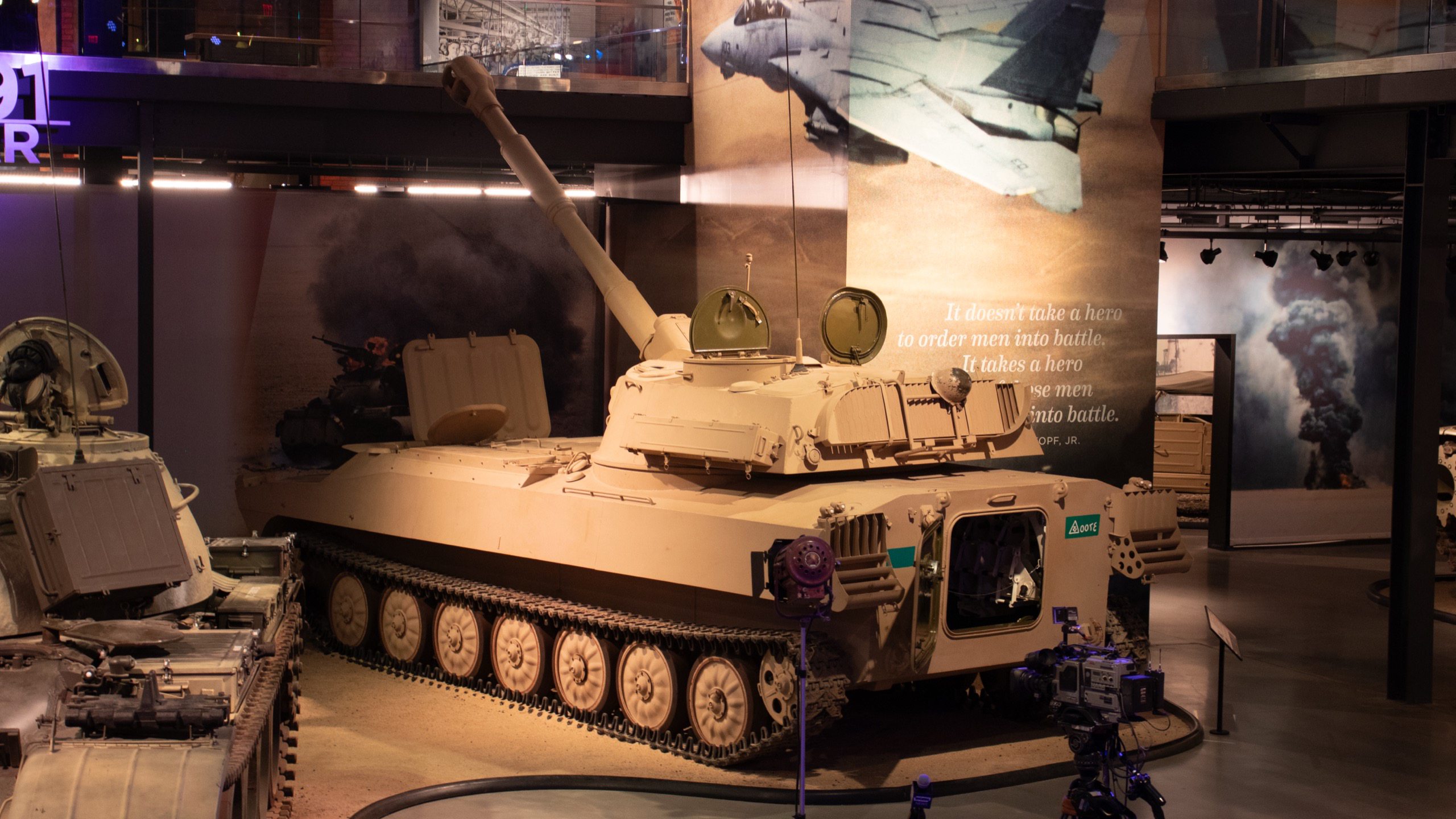 1980 Soviet 2S1 / SAU-122 Gvozdika, hero image