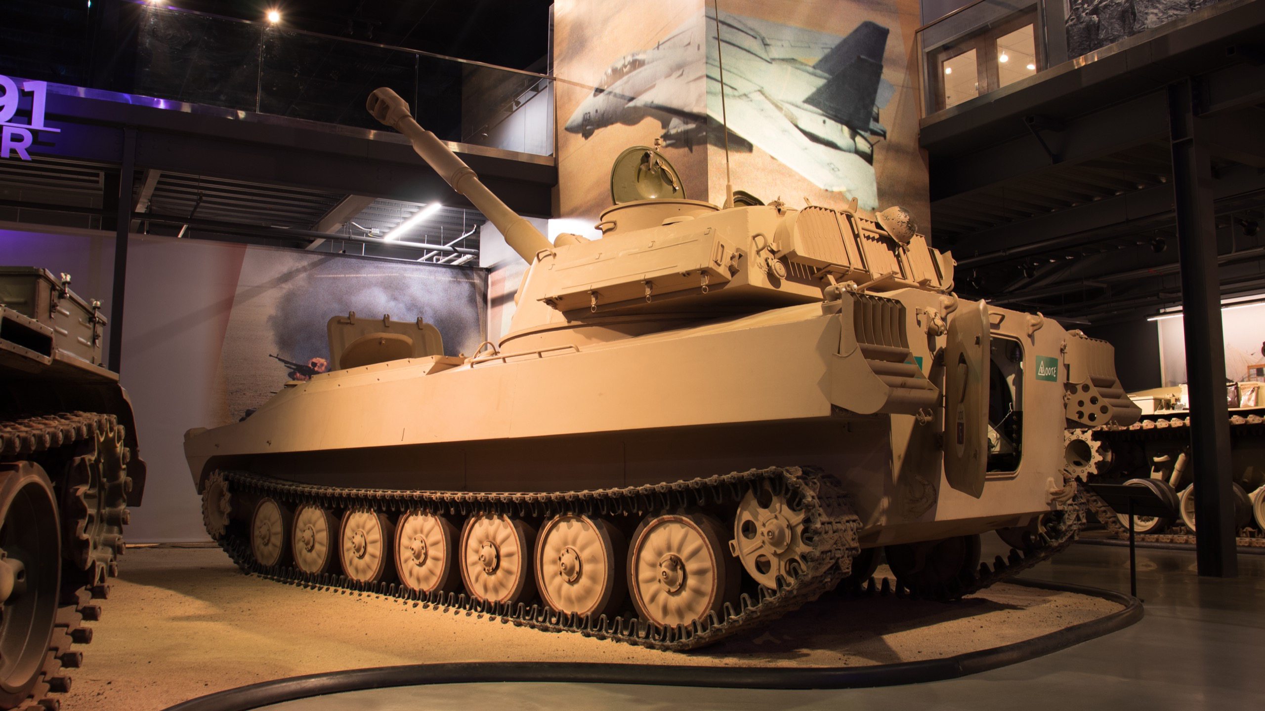 1980 Soviet 2S1 / SAU-122 Gvozdika, left rear