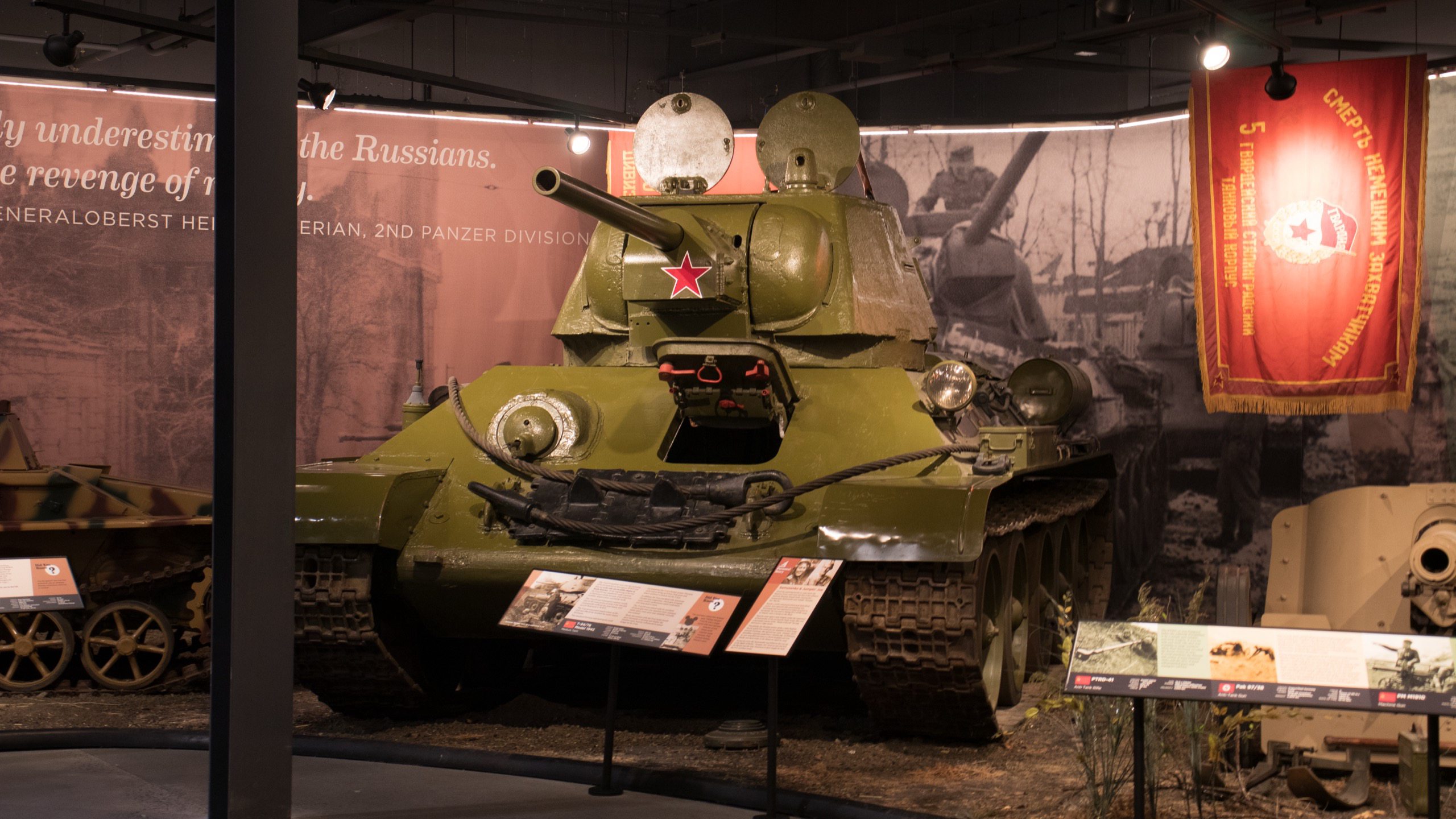 1943 Soviet T-34-76, front